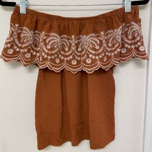 Off-the-shoulder top